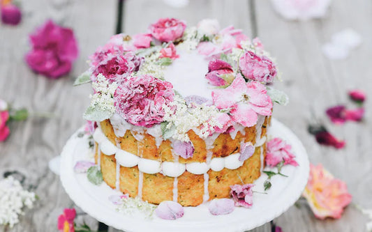 Using Edible Flowers in Cake Decorating: A Blooming Trend for Your Sweet Creations